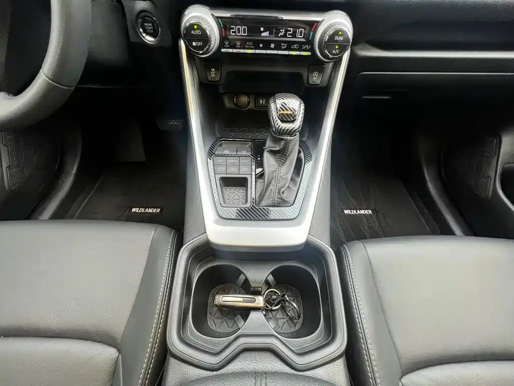 Toyota Wildlander 2022 из CN, фото 10