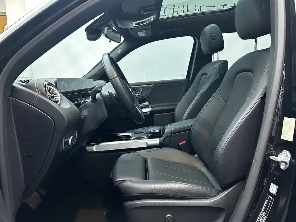 Mercedes-Benz EQB 2023 из CN, фото 3