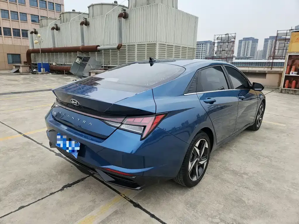 Hyundai Elantra 2022 из CN, фото 10