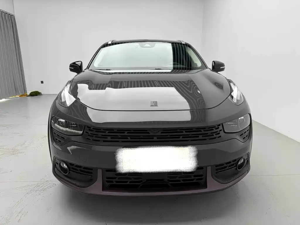 Lynk & Co 02