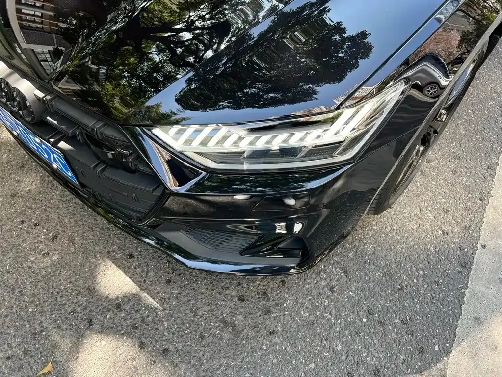 Audi A7L 2023 из CN, фото 10
