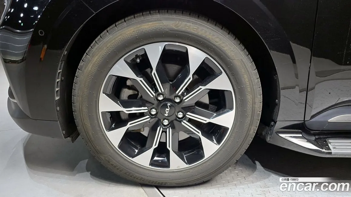 Kia Carnival 2023 из KR, фото 3