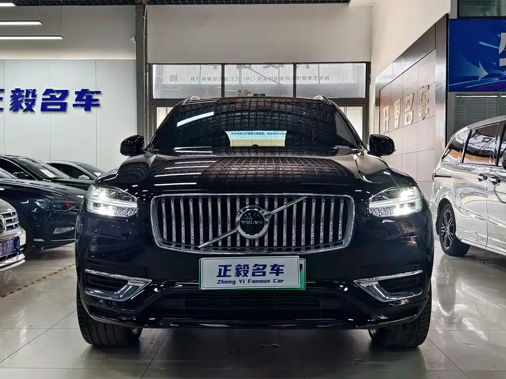 Volvo XC90 PHEV 2022 из CN, фото 3