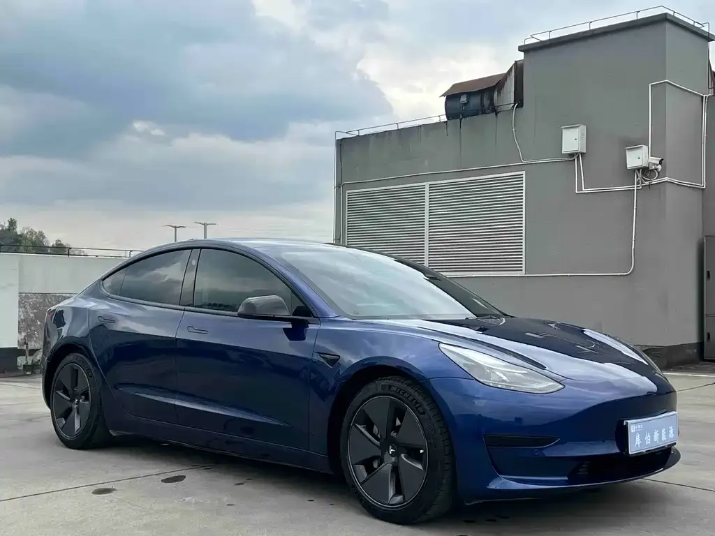 Tesla Model 3 — фото 6