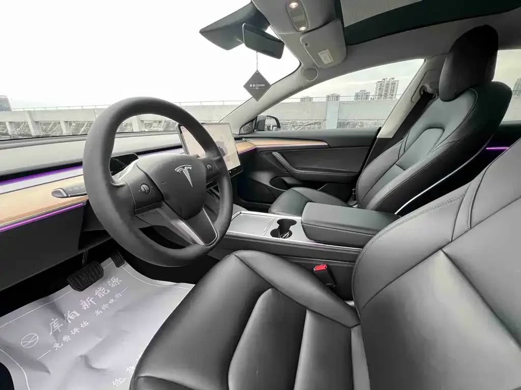 Tesla Model 3 — фото 8