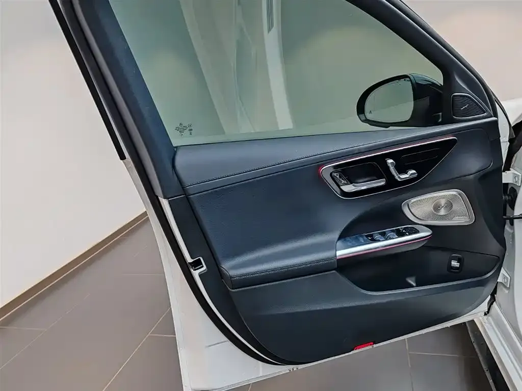 Mercedes-Benz C-Class 2025 из CN, фото 6