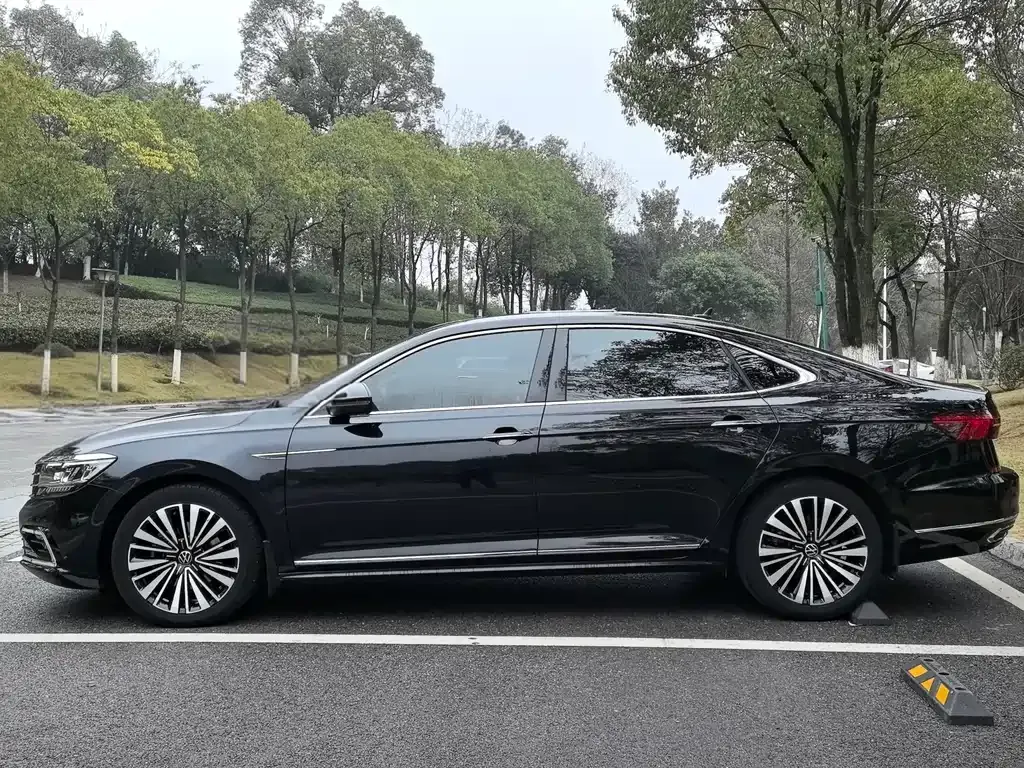 Volkswagen Passat 2021 из CN, фото 10