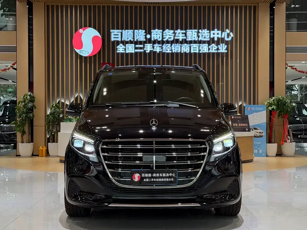 Mercedes-Benz V-Class 2025 из CN, фото 1