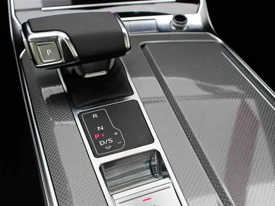 Audi A6L — фото 3