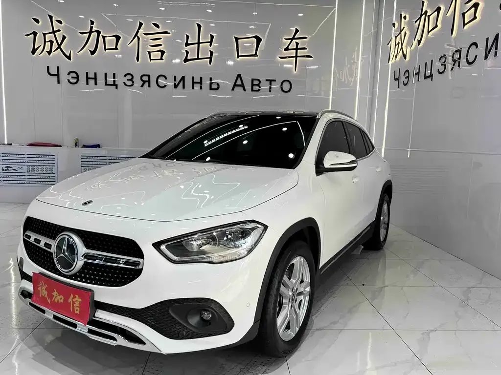 Mercedes-Benz GLA — фото 1