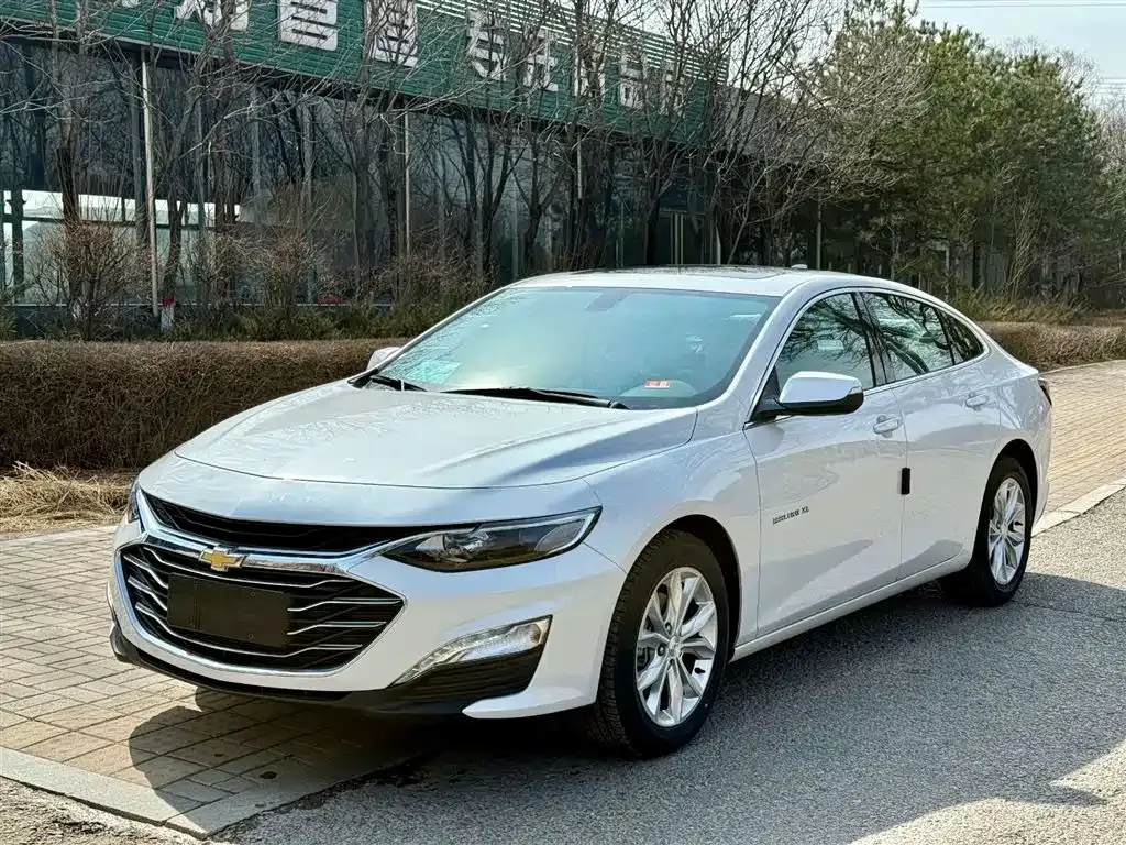 Chevrolet Malibu XL — фото 1