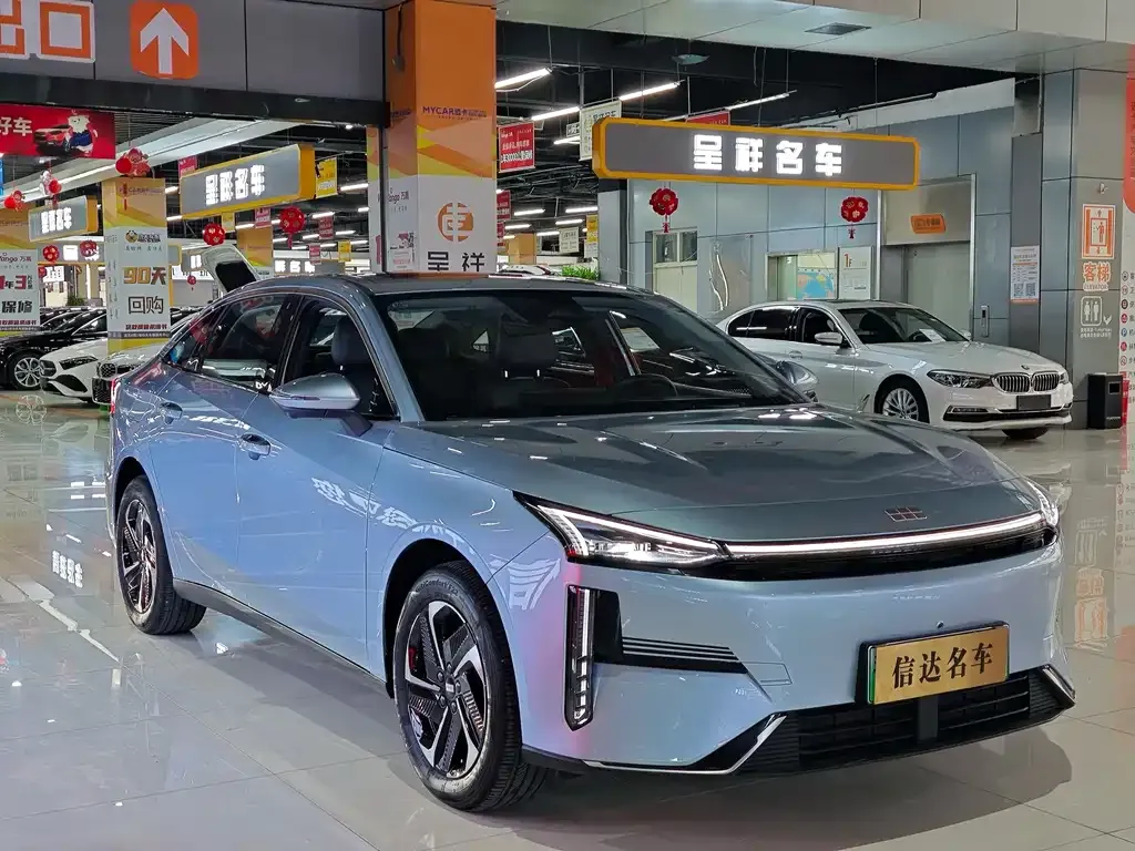 Geely Galaxy L6 — фото 10
