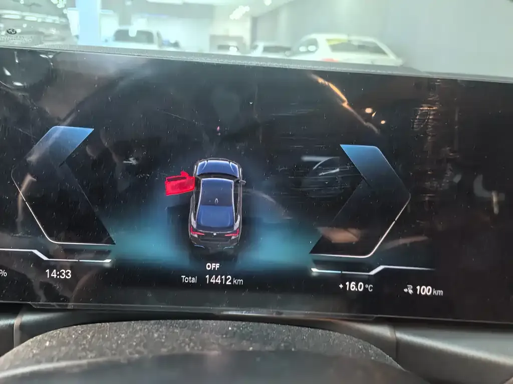 BMW i4 2023 из CN, фото 2