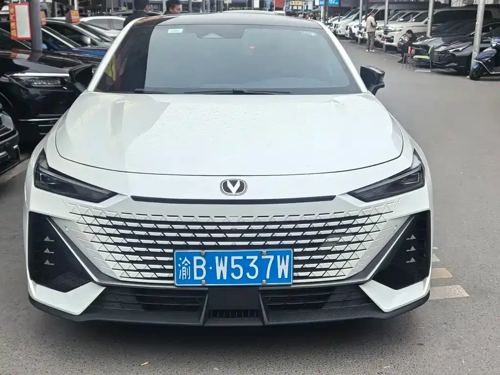 Changan UNI-V 2024 из CN, фото 1