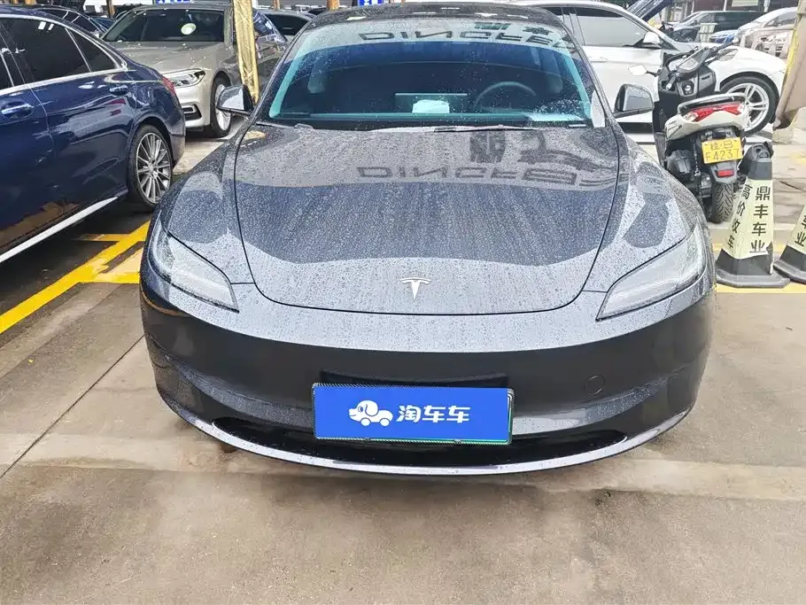 Tesla Model 3 — фото 9