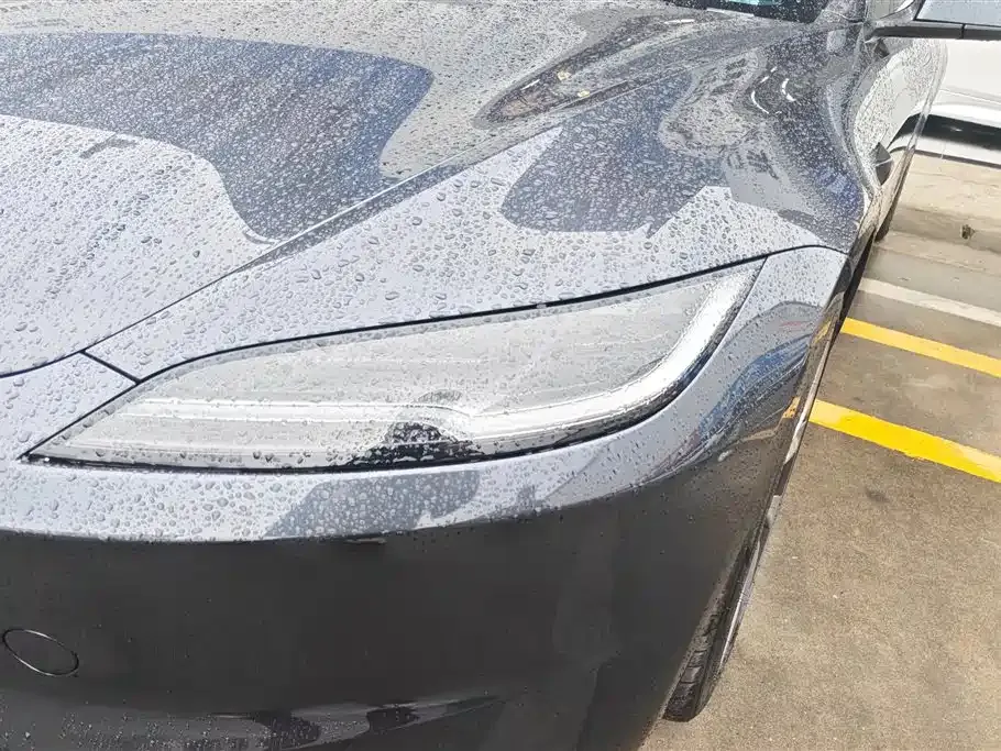 Tesla Model 3 — фото 3