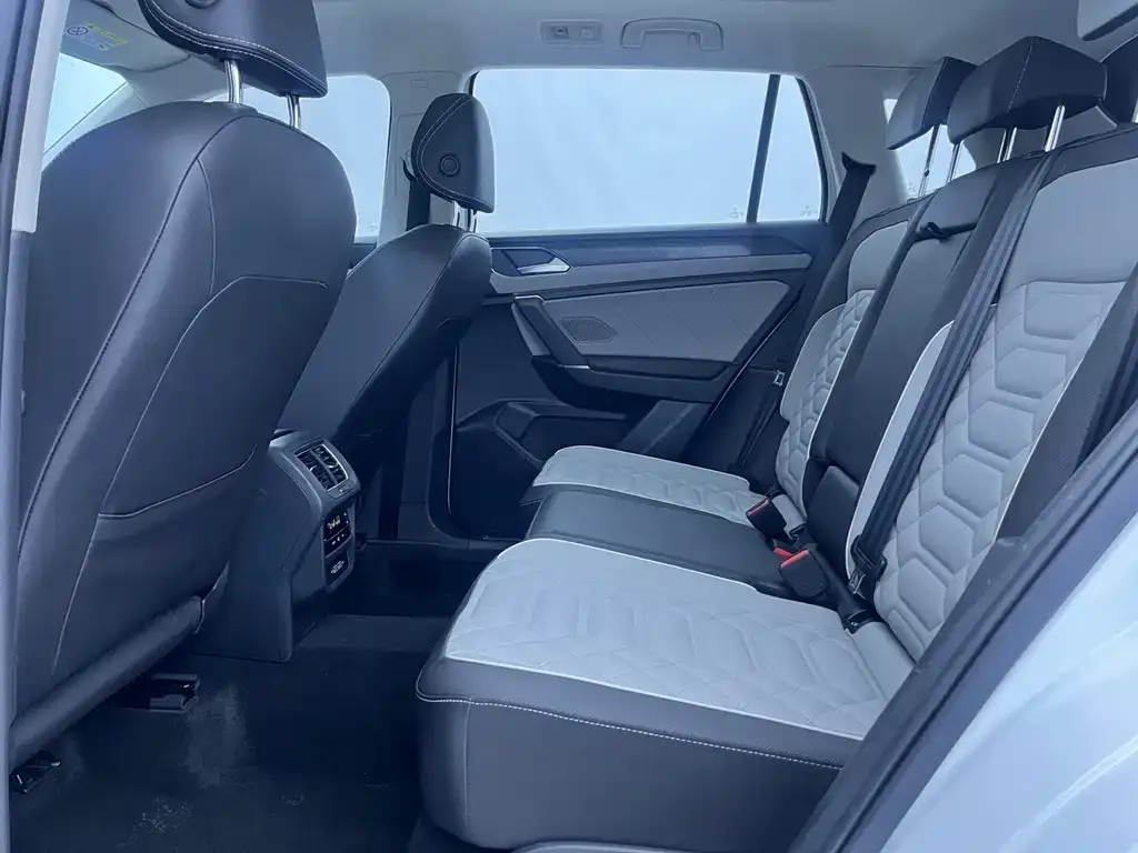 Volkswagen Tayron 2022 из CN, фото 10