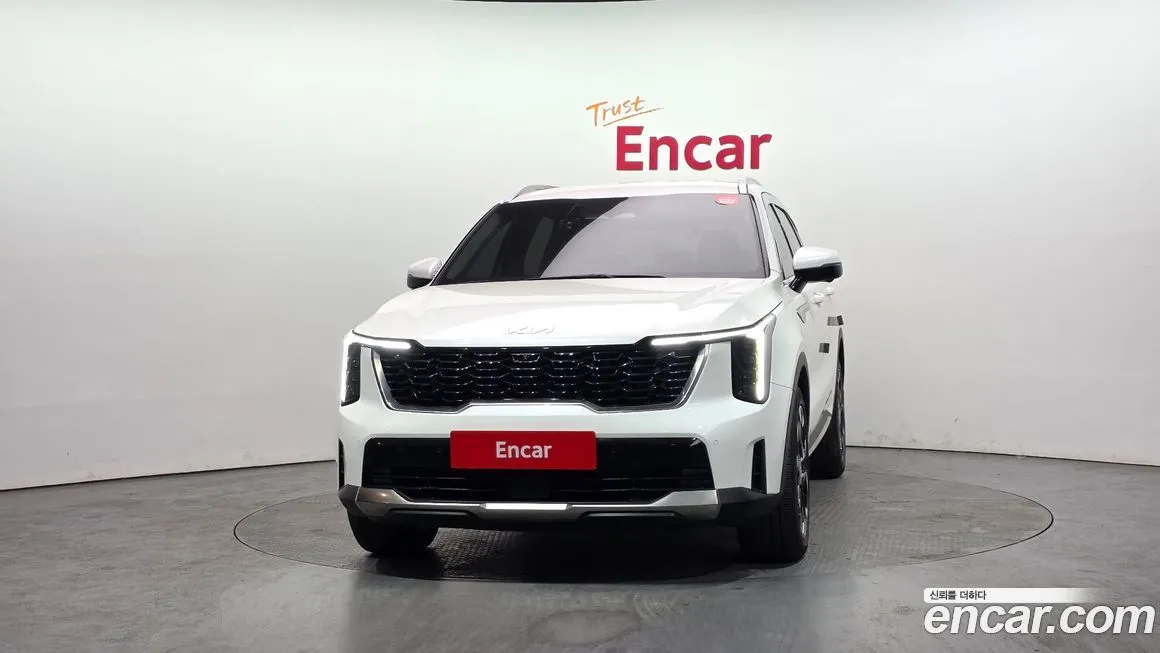 Kia Sorento — фото 8