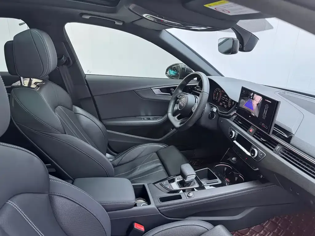 Audi A4L 2024 из CN, фото 7