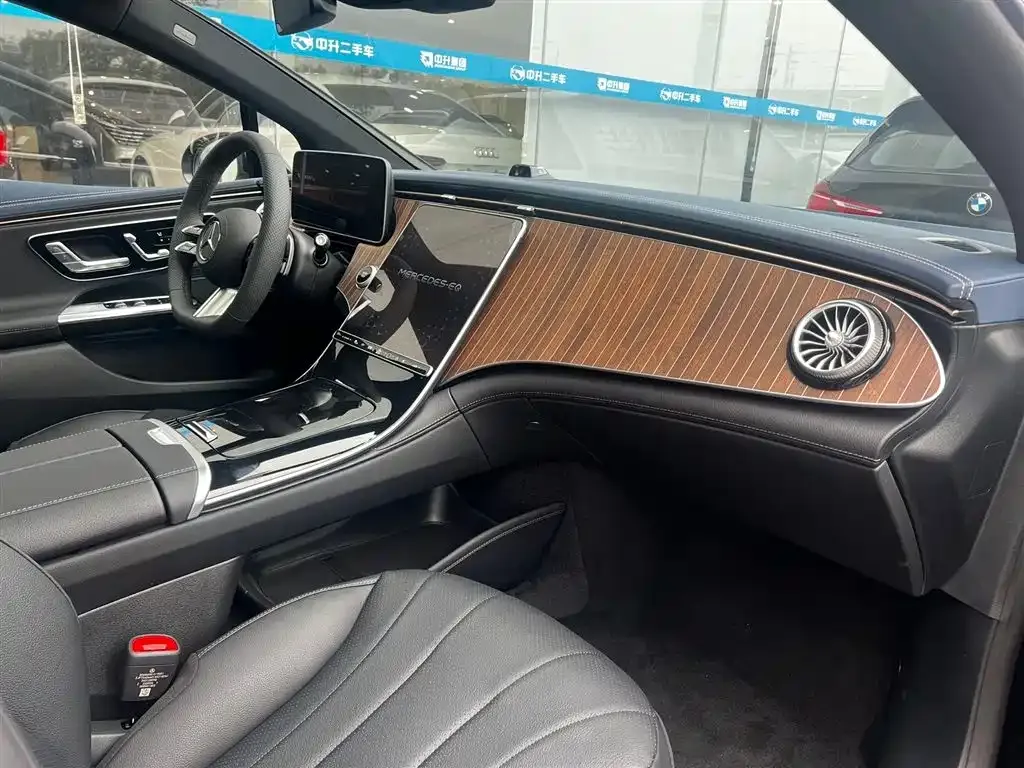 Mercedes-Benz EQE 2025 из CN, фото 2