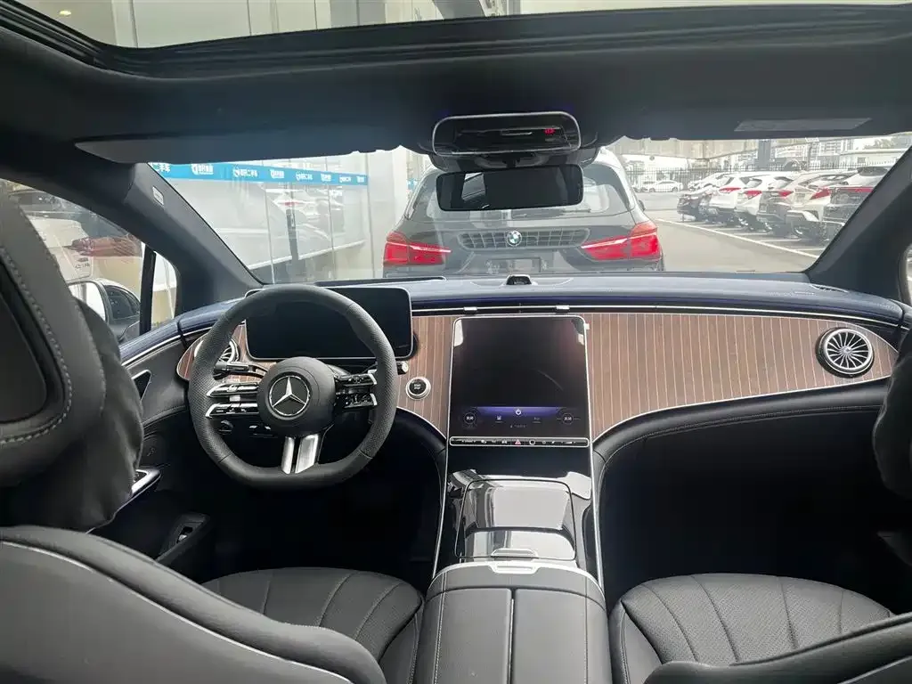 Mercedes-Benz EQE 2025 из CN, фото 3