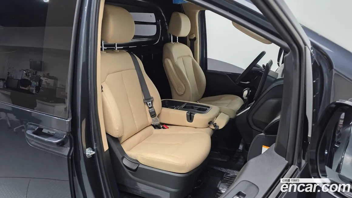 Hyundai Staria 2025 из KR, фото 6