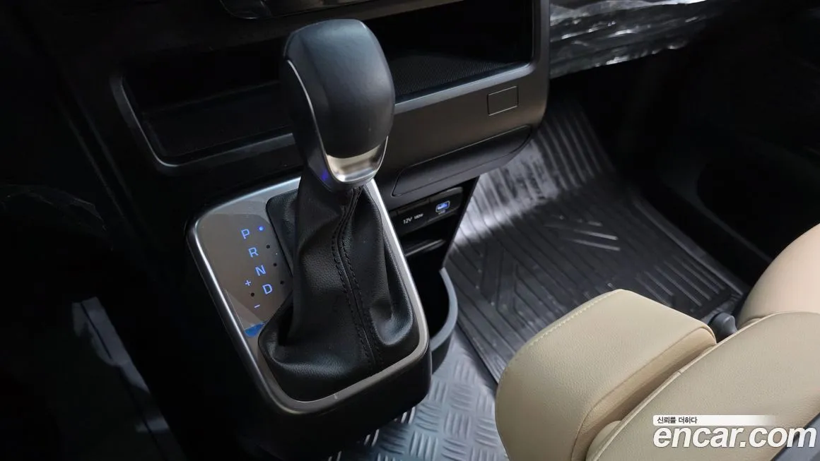 Hyundai Staria 2025 из KR, фото 3