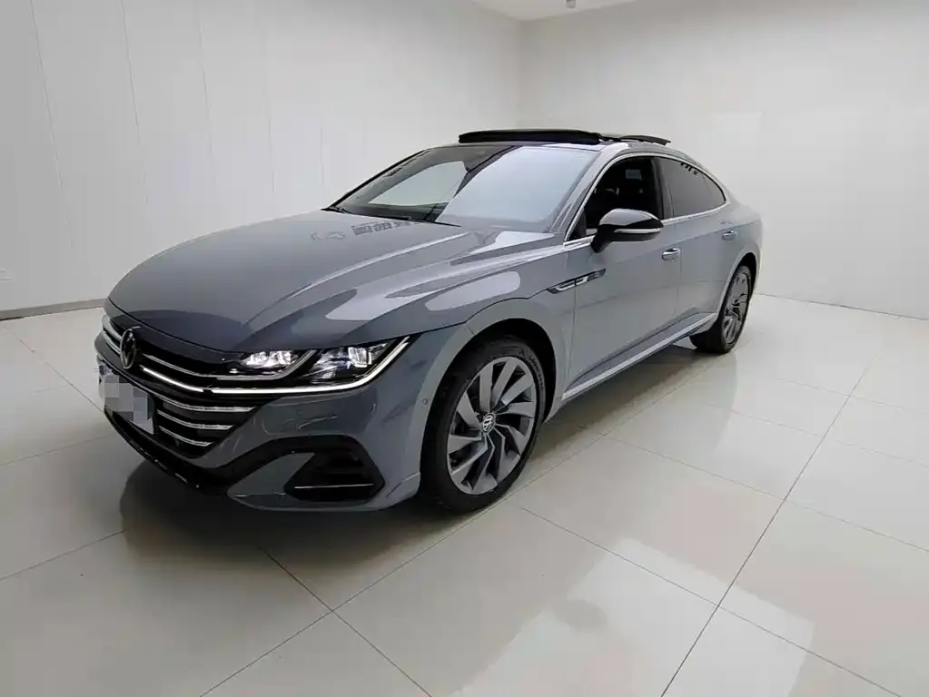 Volkswagen CC 2024 из CN, фото 1