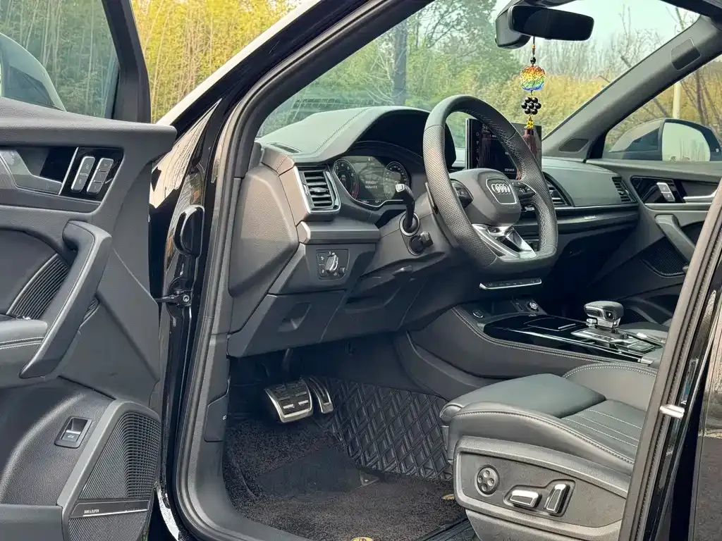 Audi Q5L 2025 из CN, фото 9
