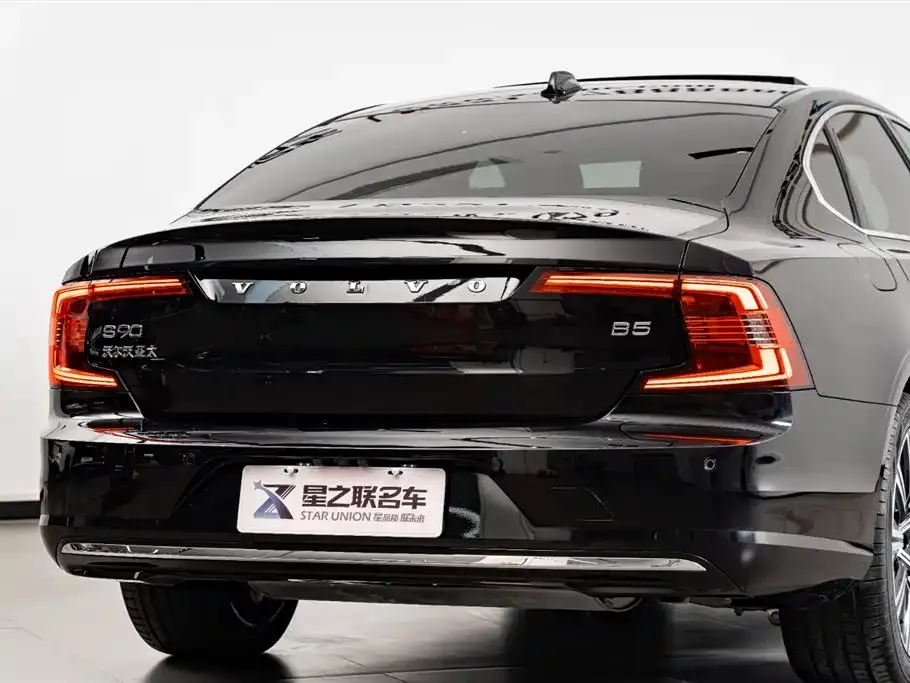 Volvo S90 2025 из CN, фото 10