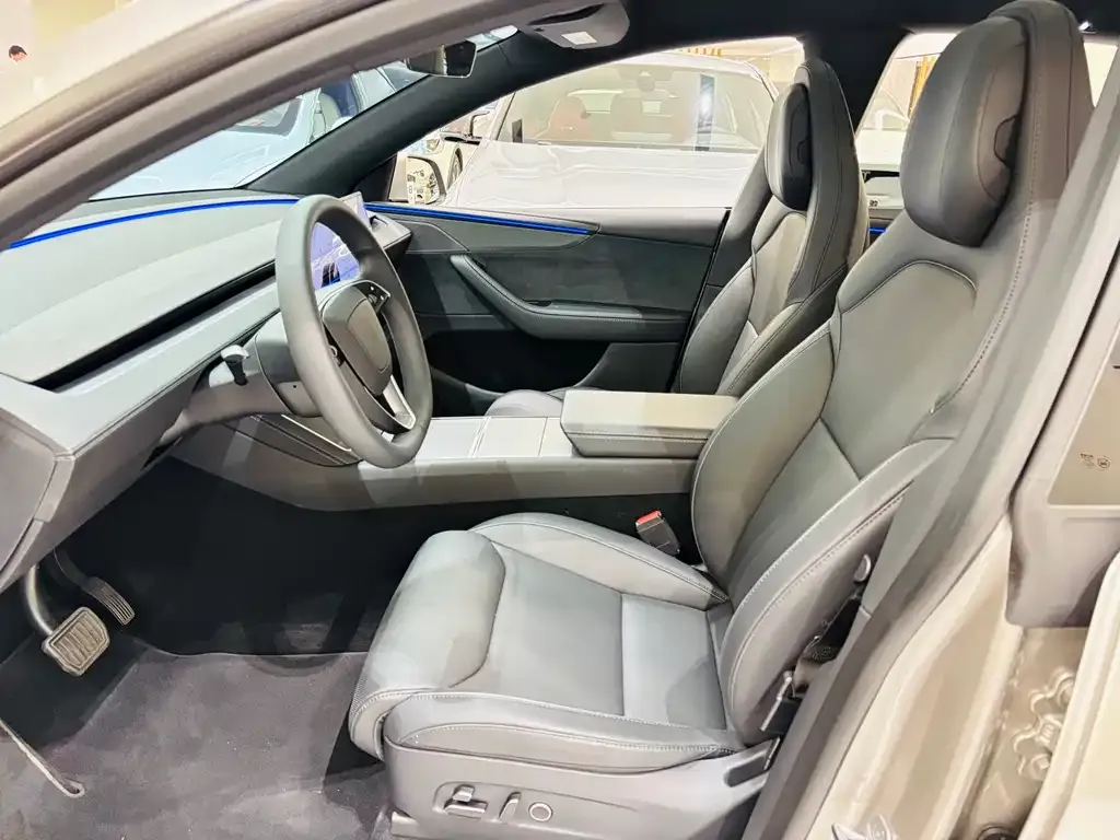 Tesla Model Y L 2025 из CN, фото 5