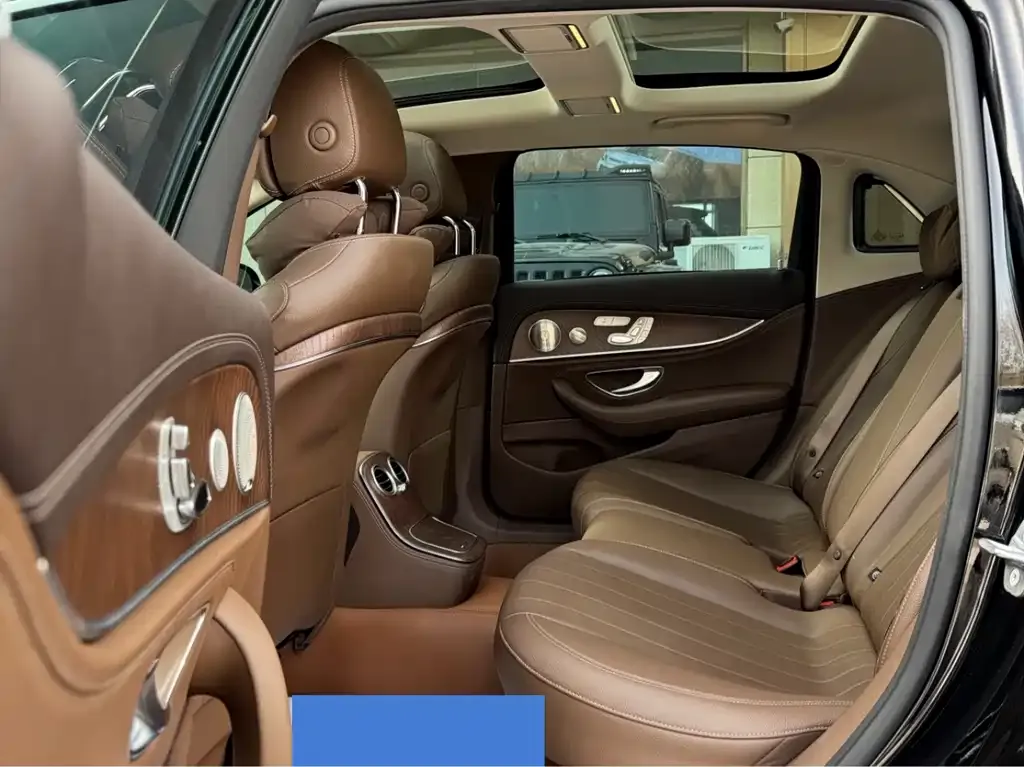 Mercedes-Benz E-Class 2023 из CN, фото 7