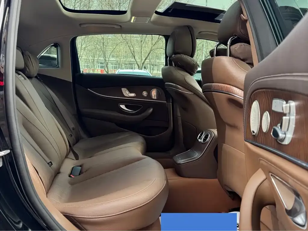 Mercedes-Benz E-Class 2023 из CN, фото 2