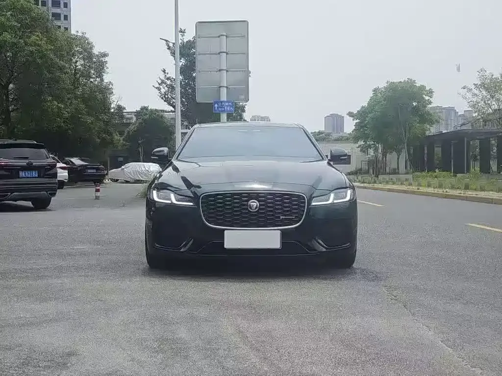 Jaguar XFL 2023 из CN, фото 4