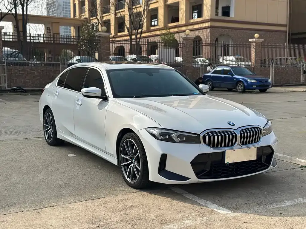 BMW 3 Series 2024 из CN, фото 8