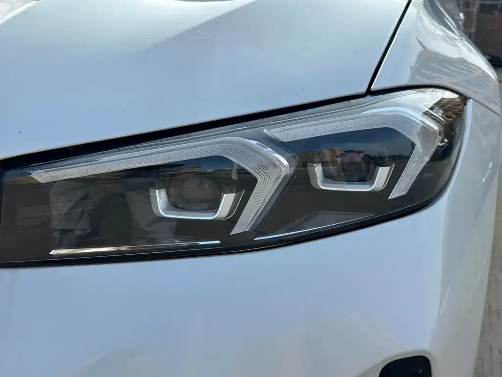 BMW 3 Series 2024 из CN, фото 2