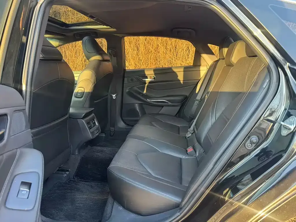 Toyota Avalon 2021 из CN, фото 5