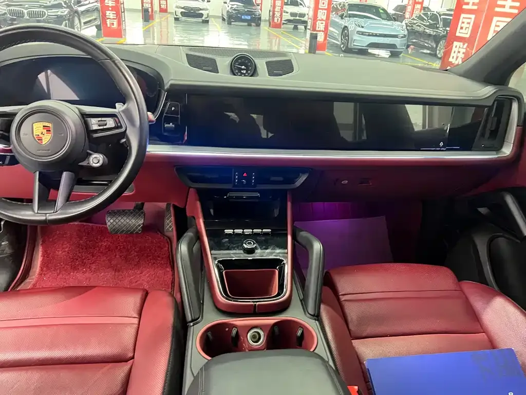 Porsche Cayenne 2024 из CN, фото 8