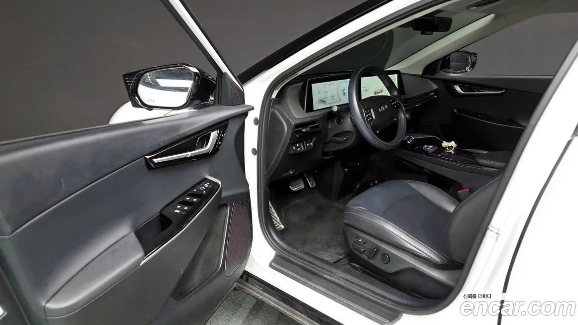 Kia EV6 — фото 7