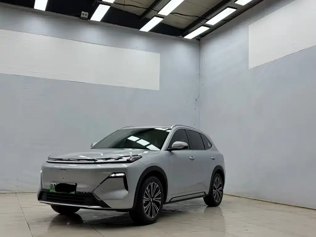 Geely 银河星舰7 — фото 1