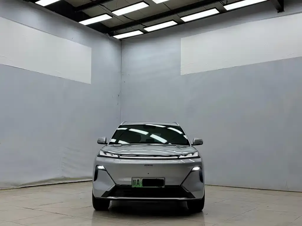 Geely 银河星舰7 — фото 2
