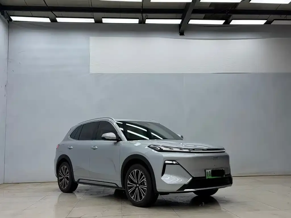 Geely 银河星舰7 — фото 3