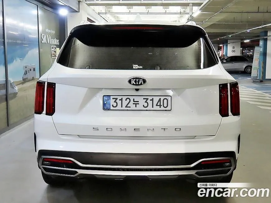 Kia Sorento — фото 4