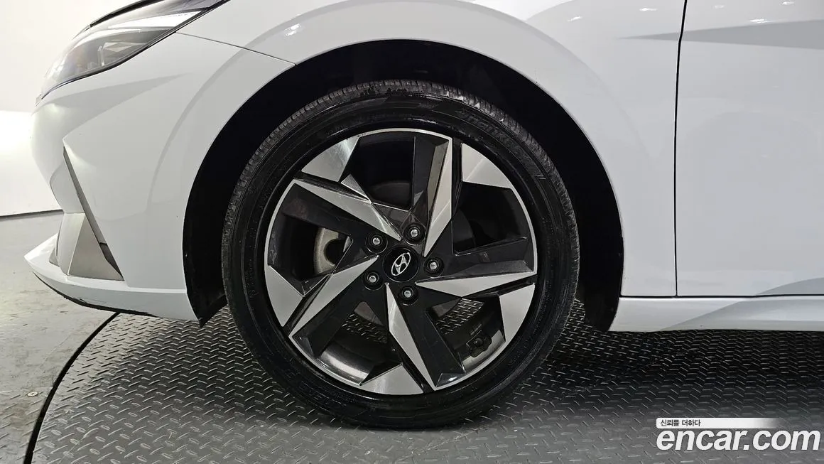 Hyundai AVANTE — фото 6