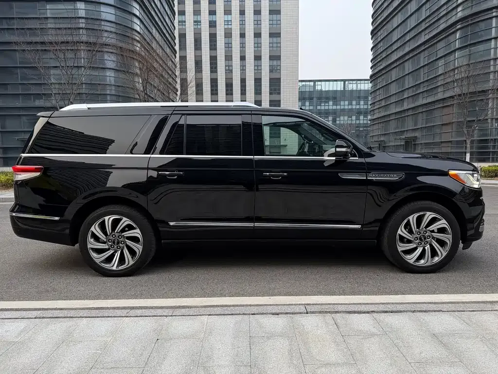 Lincoln Navigator 2023 из CN, фото 8