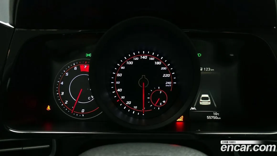 Hyundai AVANTE 2023 из KR, фото 3