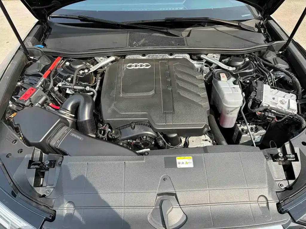 Audi A6L 2023 из CN, фото 9