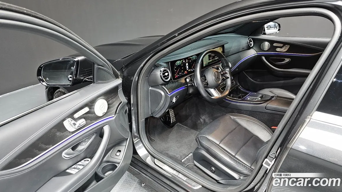 Mercedes-Benz E-Class — фото 10