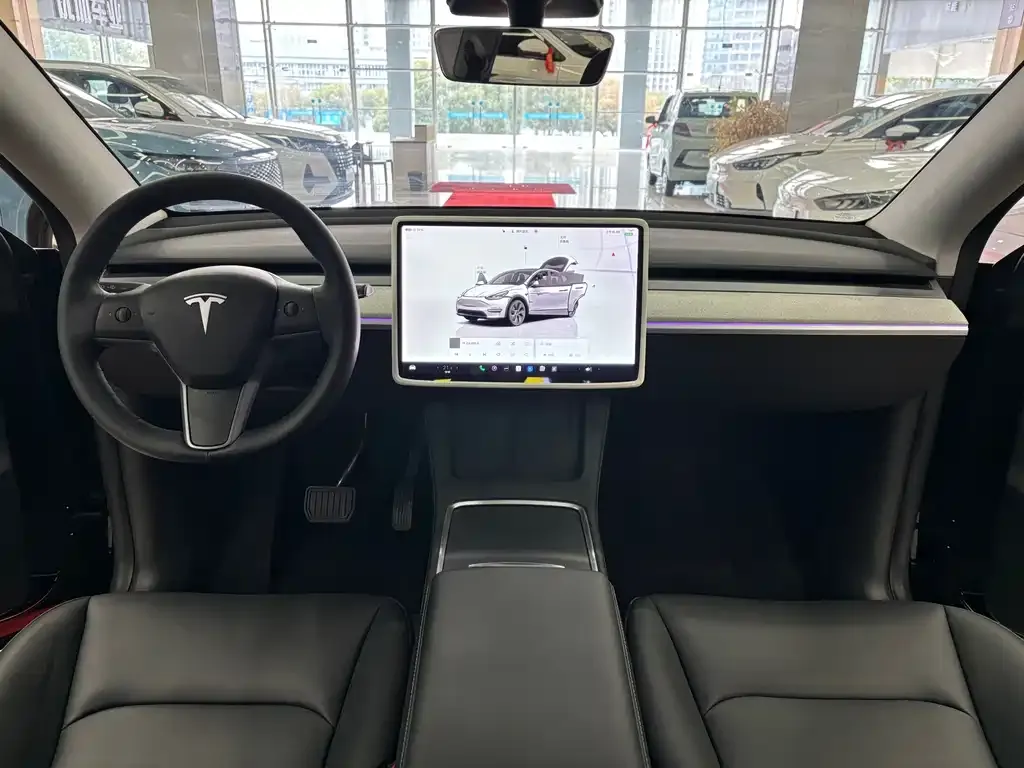 Tesla Model Y — фото 5
