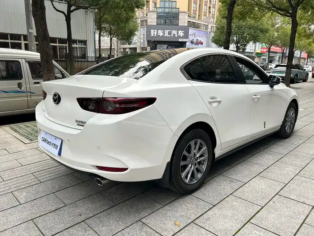 Mazda 3 Axela — фото 6